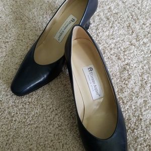 Etienne Aigner Heels